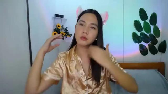 Image 12 of urasiantserika Stream on Chaturbate on 16 months ago