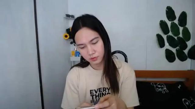 Image 12 of urasiantserika Stream on Chaturbate on 15 months ago
