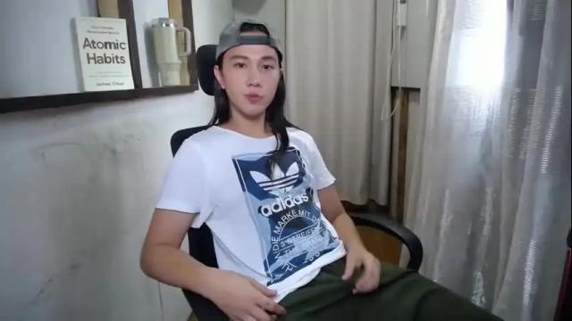 Image 4 of urasiantserika Stream on Chaturbate on 2 months ago