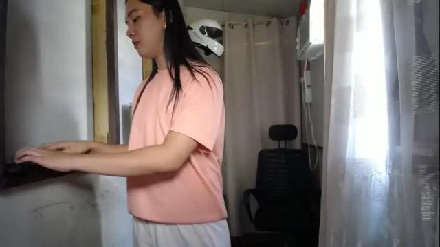 Image 12 of urasiantserika Stream on Chaturbate on 2 months ago