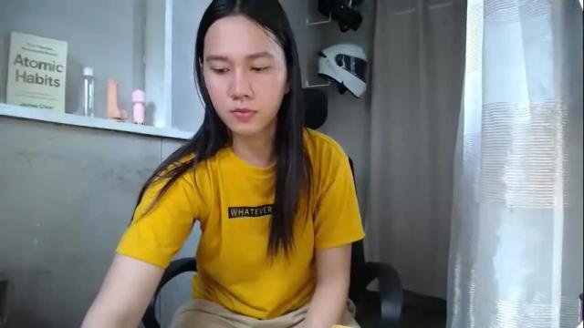 Image 7 of urasiantserika Stream on Chaturbate on 29 days ago