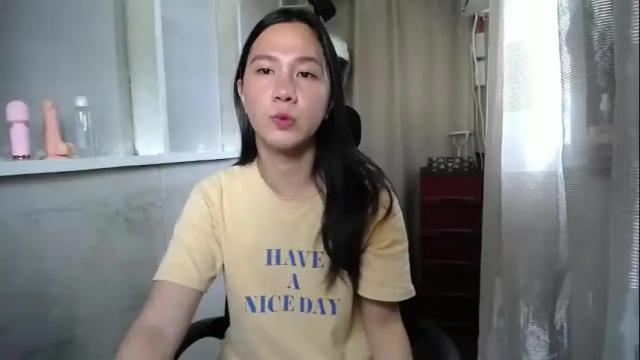 Image 4 of urasiantserika Stream on Chaturbate on 18 days ago