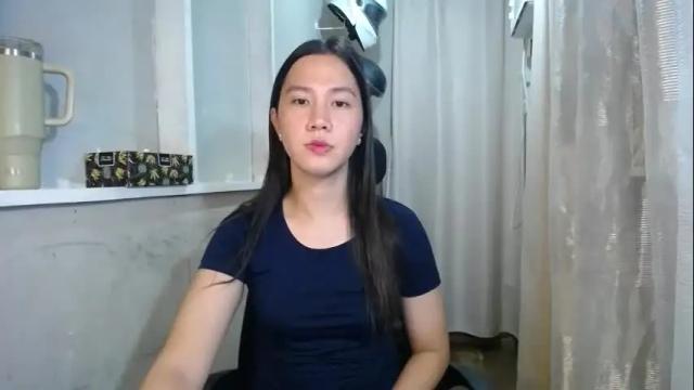 Image 4 of urasiantserika Stream on Chaturbate on 13 days ago