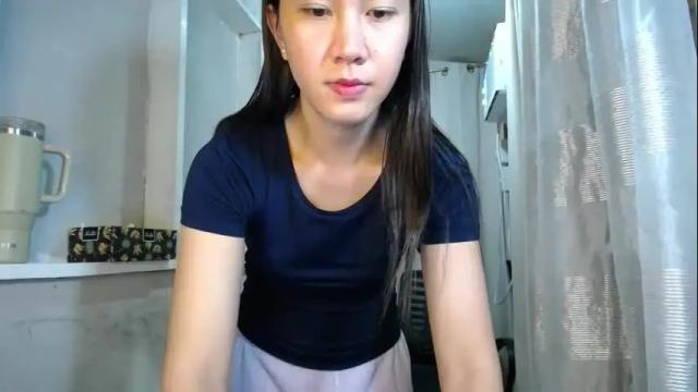 Image 8 of urasiantserika Stream on Chaturbate on 13 days ago