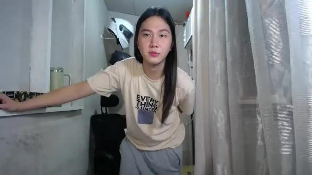 Image 11 of urasiantserika Stream on Chaturbate on 8 days ago