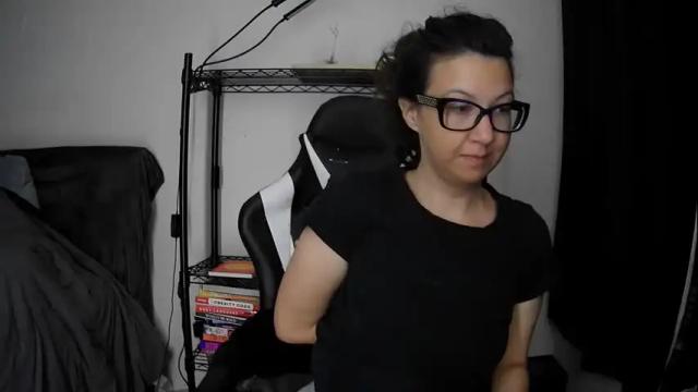Image 2 of urbansirenx Stream on Chaturbate on 1 month ago