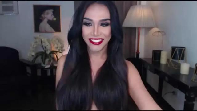 Image 6 of urbarbiecumts Stream on Chaturbate on 18 months ago