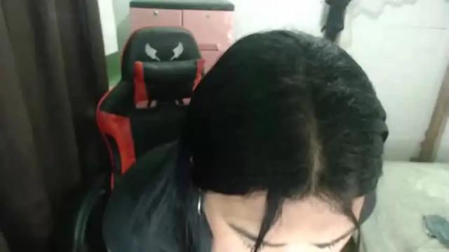 Image 4 of urbby_dimple Stream on Chaturbate on 25 months ago