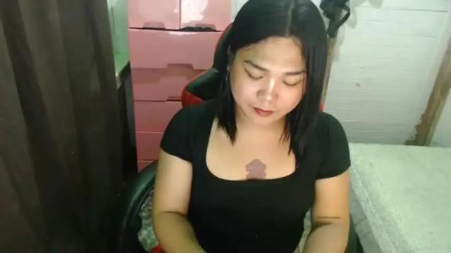 Image 8 of urbby_dimple Stream on Chaturbate on 17 months ago
