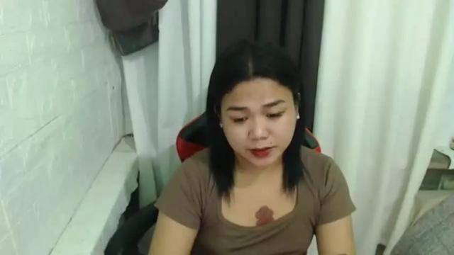 Image 2 of urbby_dimple Stream on Chaturbate on 16 months ago