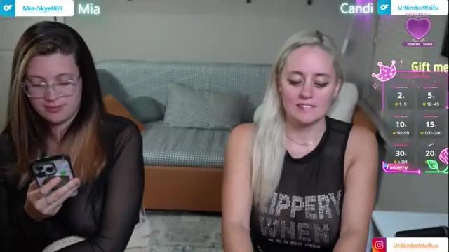 Image 4 of urbimbowaifu Stream on Chaturbate on 1 month ago