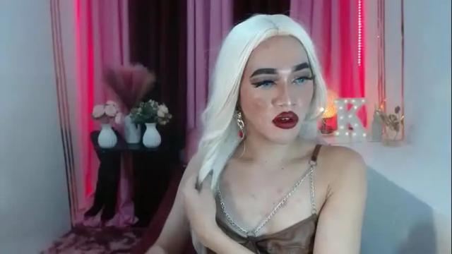 Image 12 of urcumgirlasiants Stream on Chaturbate on 18 days ago