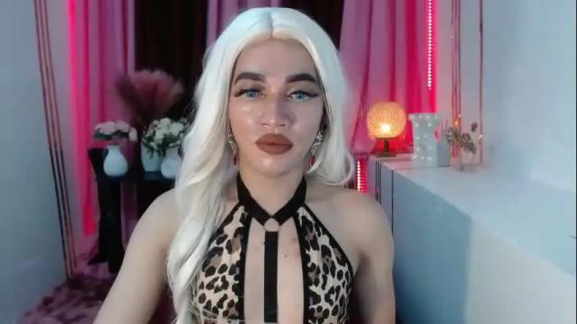 Image 10 of urcumgirlasiants Stream on Chaturbate on 16 days ago