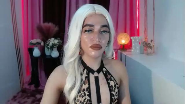 Image 7 of urcumgirlasiants Stream on Chaturbate on 16 days ago