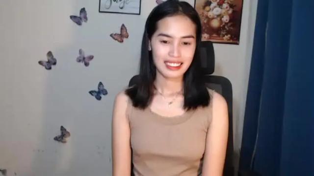 Image 2 of urdestiny_jasmine Stream on Chaturbate on 17 months ago