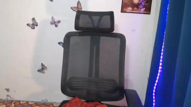 Image 7 of urdestiny_jasmine Stream on Chaturbate on 20 months ago