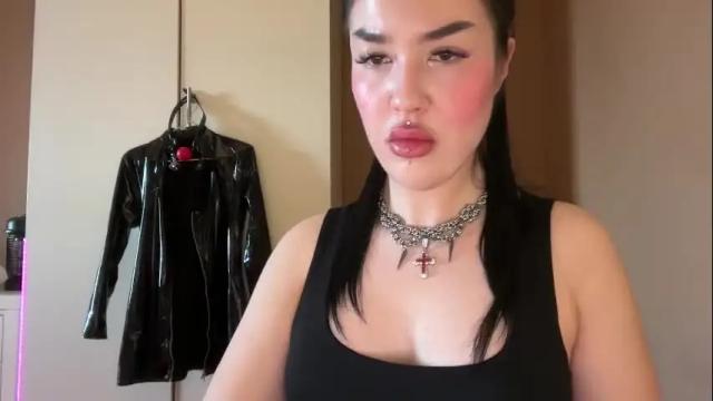 Image 8 of urdevilbaby Stream on Chaturbate on 1 month ago