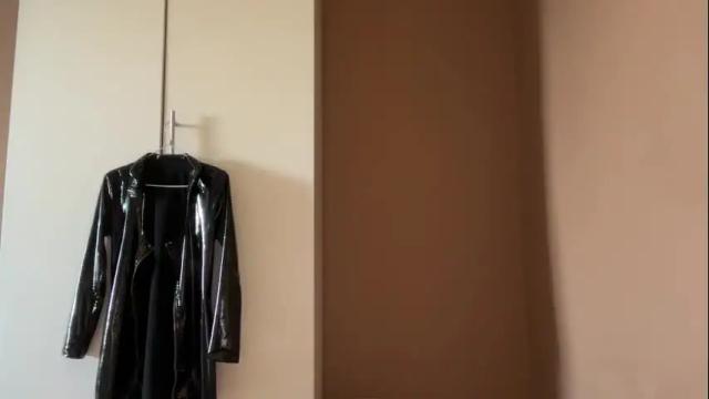 Image 3 of urdevilbaby Stream on Chaturbate on 4 days ago