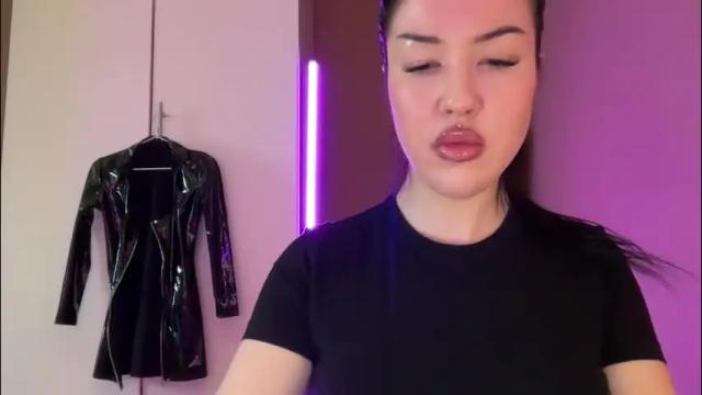 Image 10 of urdevilbaby Stream on Chaturbate on 1 month ago