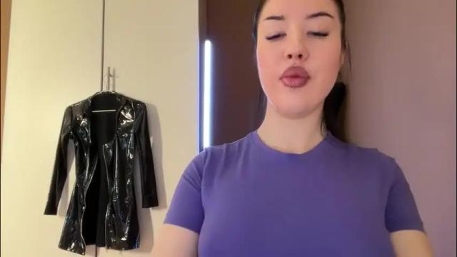 Image 11 of urdevilbaby Stream on Chaturbate on 1 month ago