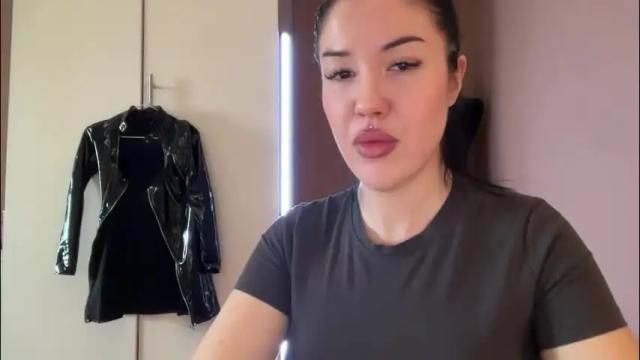 Image 11 of urdevilbaby Stream on Chaturbate on 17 days ago