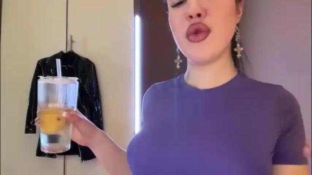 Image 2 of urdevilbaby Stream on Chaturbate on 16 days ago