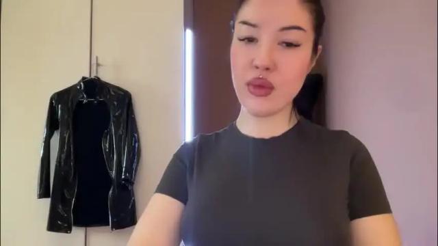 Image 6 of urdevilbaby Stream on Chaturbate on 14 days ago