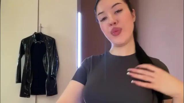 Image 8 of urdevilbaby Stream on Chaturbate on 14 days ago