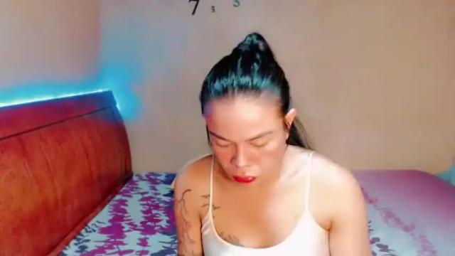 Image 2 of urdreamasian_honey28 Stream on Chaturbate on 16 months ago