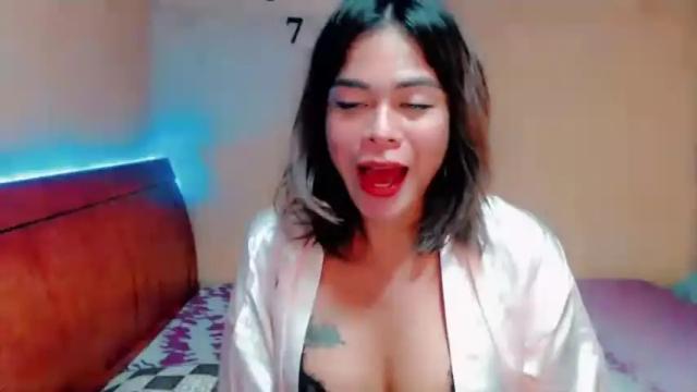 Image 8 of urdreamasian_honey28 Stream on Chaturbate on 16 months ago