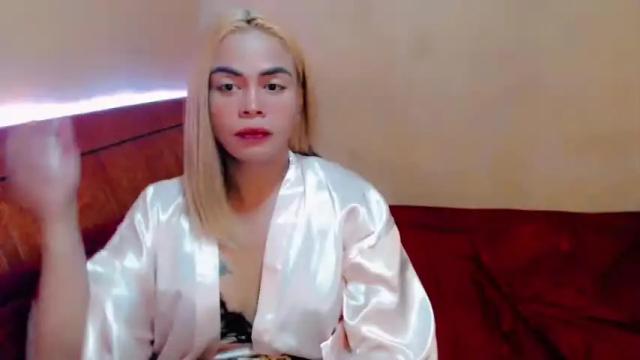 Image 2 of urdreamasian_honey28 Stream on Chaturbate on 16 months ago