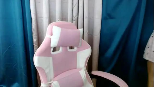 Thumbnail 1, urfantacyjamaica's Stream at Chaturbate, 2 months ago