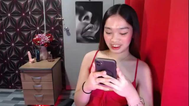 Image 6 of urgorgeousmitch Stream on Chaturbate on 2 days ago