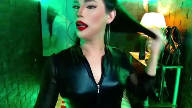 Image 2 of urhardcockqueenxxx Stream on Chaturbate on 13 months ago