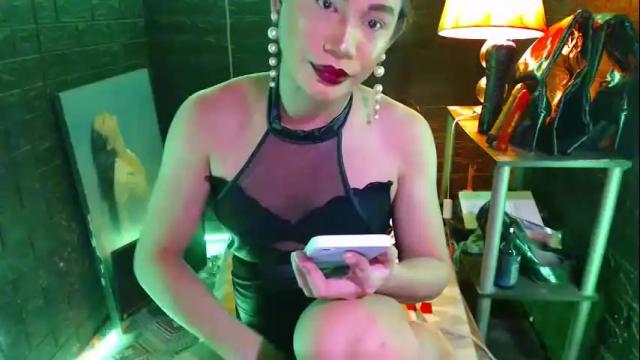 Image 8 of urhardcockqueenxxx Stream on Chaturbate on 2 months ago