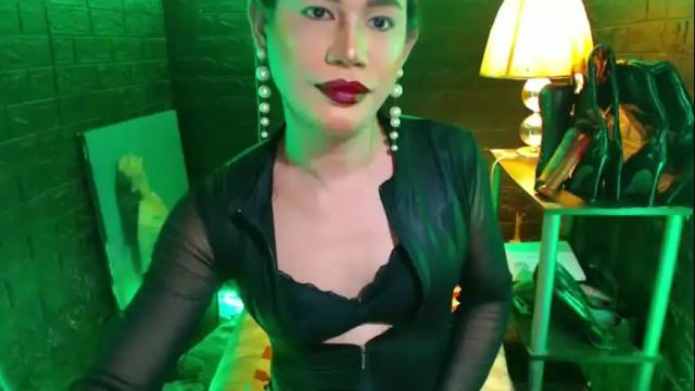 Image 8 of urhardcockqueenxxx Stream on Chaturbate on 2 months ago