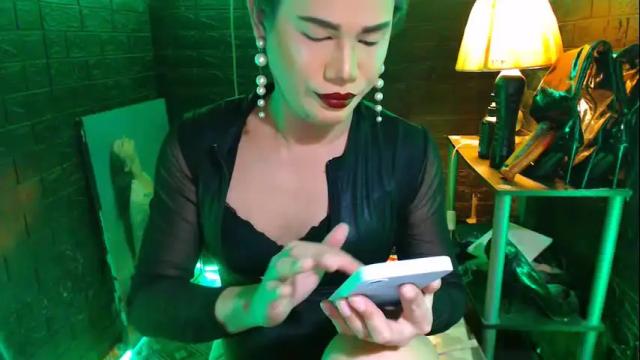 Image 2 of urhardcockqueenxxx Stream on Chaturbate on 1 month ago