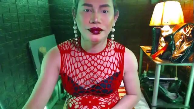 Image 2 of urhardcockqueenxxx Stream on Chaturbate on 1 month ago