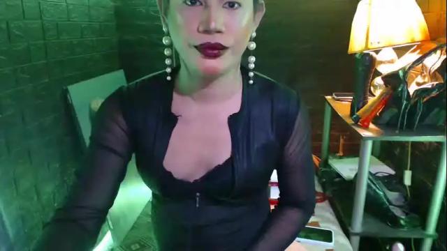 Image 3 of urhardcockqueenxxx Stream on Chaturbate on 23 days ago