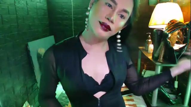 Image 4 of urhardcockqueenxxx Stream on Chaturbate on 6 days ago