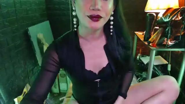 Image 7 of urhardcockqueenxxx Stream on Chaturbate on 4 days ago
