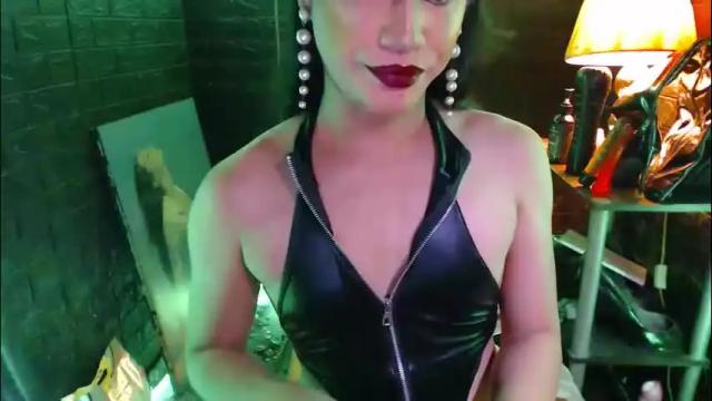Image 10 of urhardcockqueenxxx Stream on Chaturbate on 2 months ago