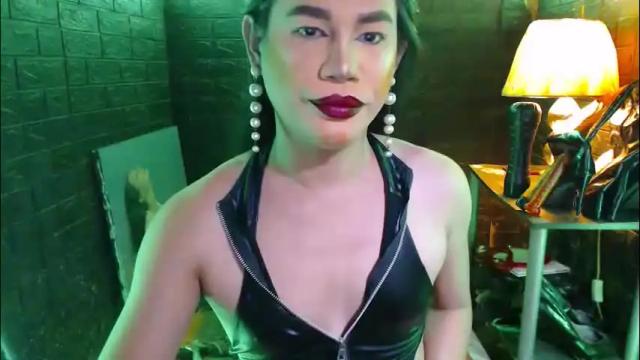 Image 2 of urhardcockqueenxxx Stream on Chaturbate on 1 month ago