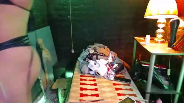 Image 12 of urhardcockqueenxxx Stream on Chaturbate on 1 month ago