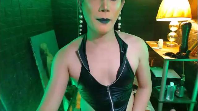 Image 2 of urhardcockqueenxxx Stream on Chaturbate on 1 month ago
