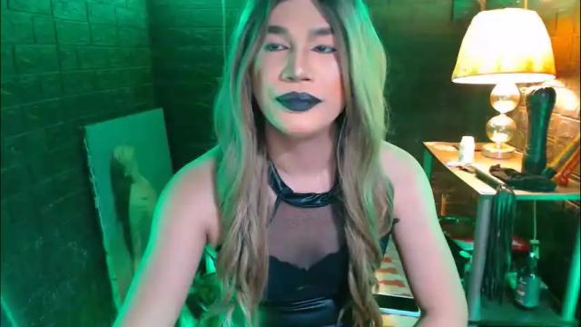 Image 8 of urhardcockqueenxxx Stream on Chaturbate on 1 month ago