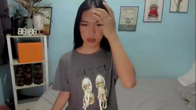 Image 8 of urhot_fcking_zoey Stream on Chaturbate on 1 month ago