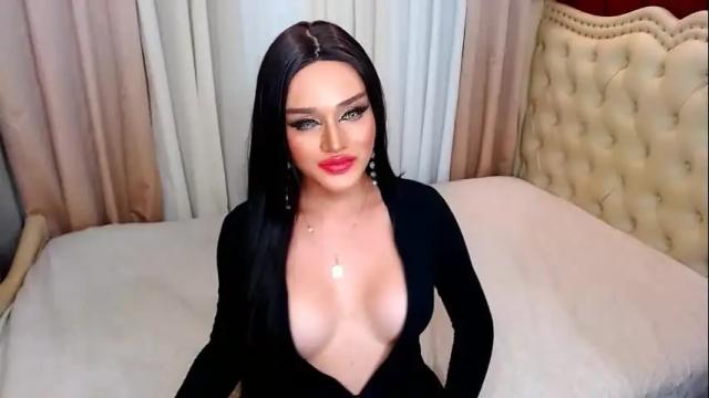 Image 12 of urhotcassielaine Stream on Chaturbate on 1 month ago