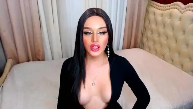 Image 8 of urhotcassielaine Stream on Chaturbate on 1 month ago