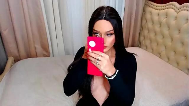Image 8 of urhotcassielaine Stream on Chaturbate on 1 month ago